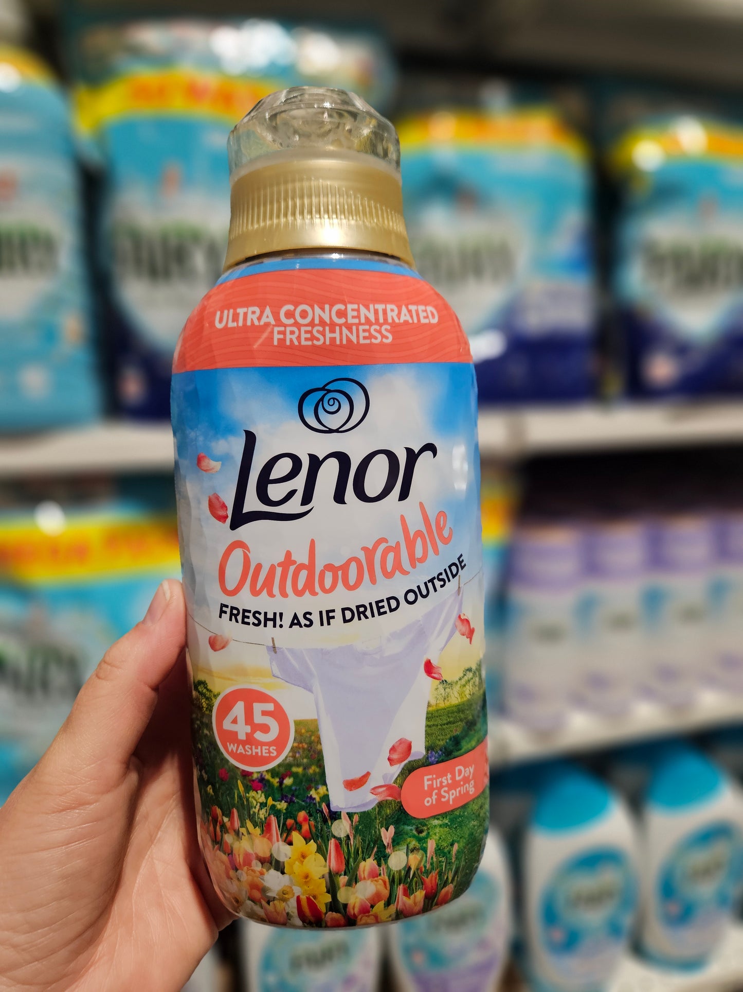 Lenor Outdoorable First Day Of Spring Tøymykner 45w 630ml
