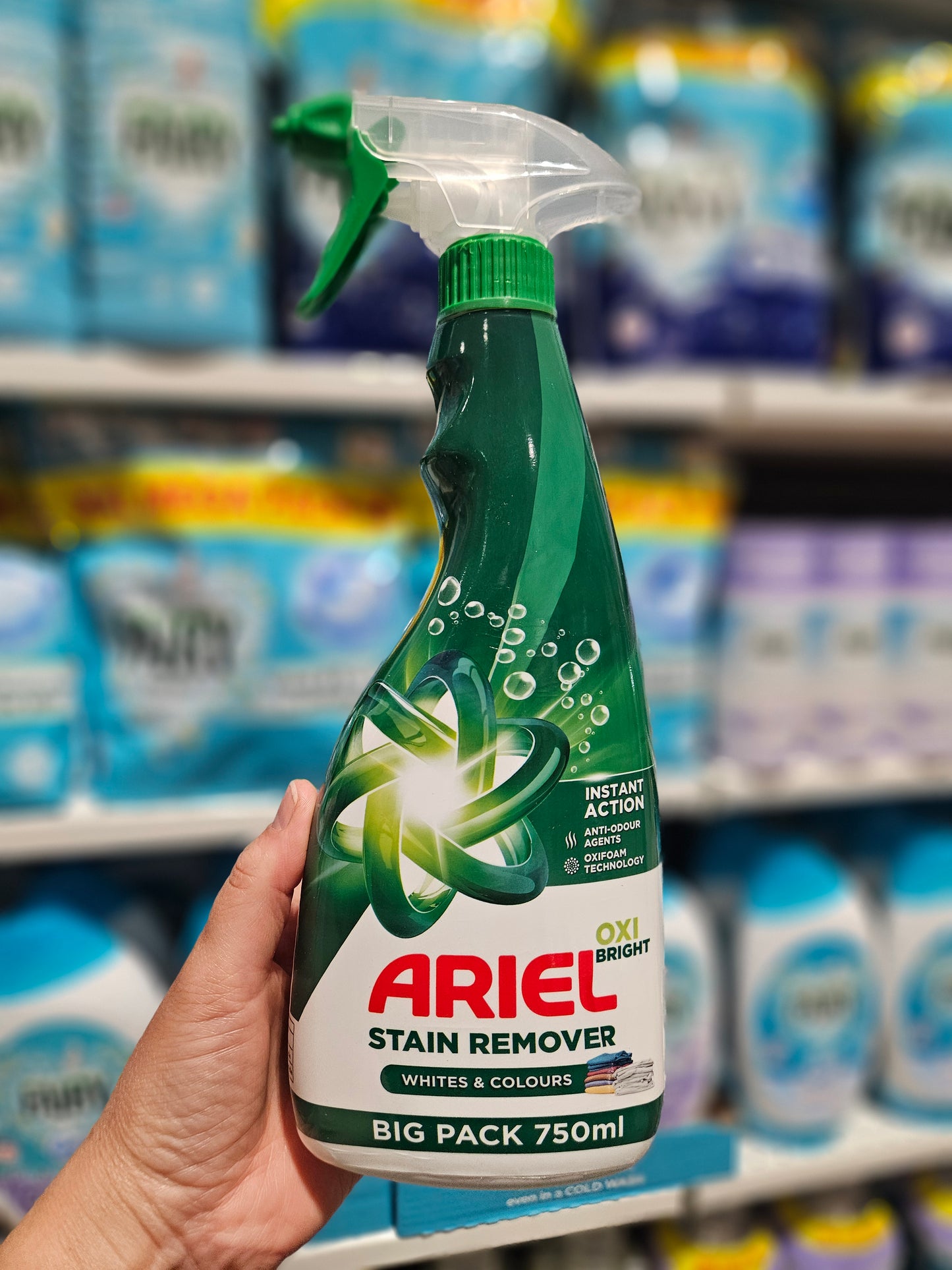 Ariel Stain Remover Diamond Bright Spray 750ml