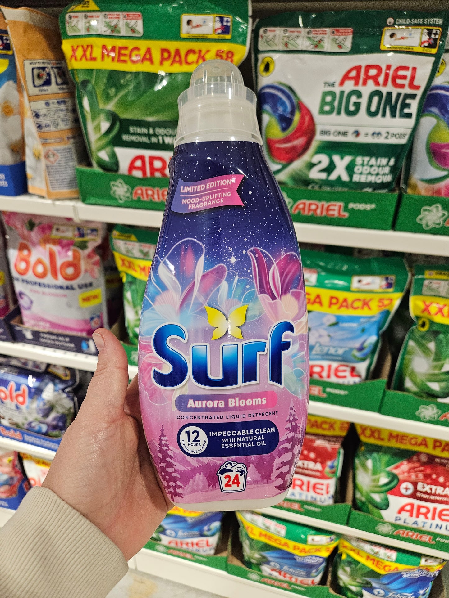 Surf Concentrated Liquid Detergent Aurora Blooms 24w 648ml