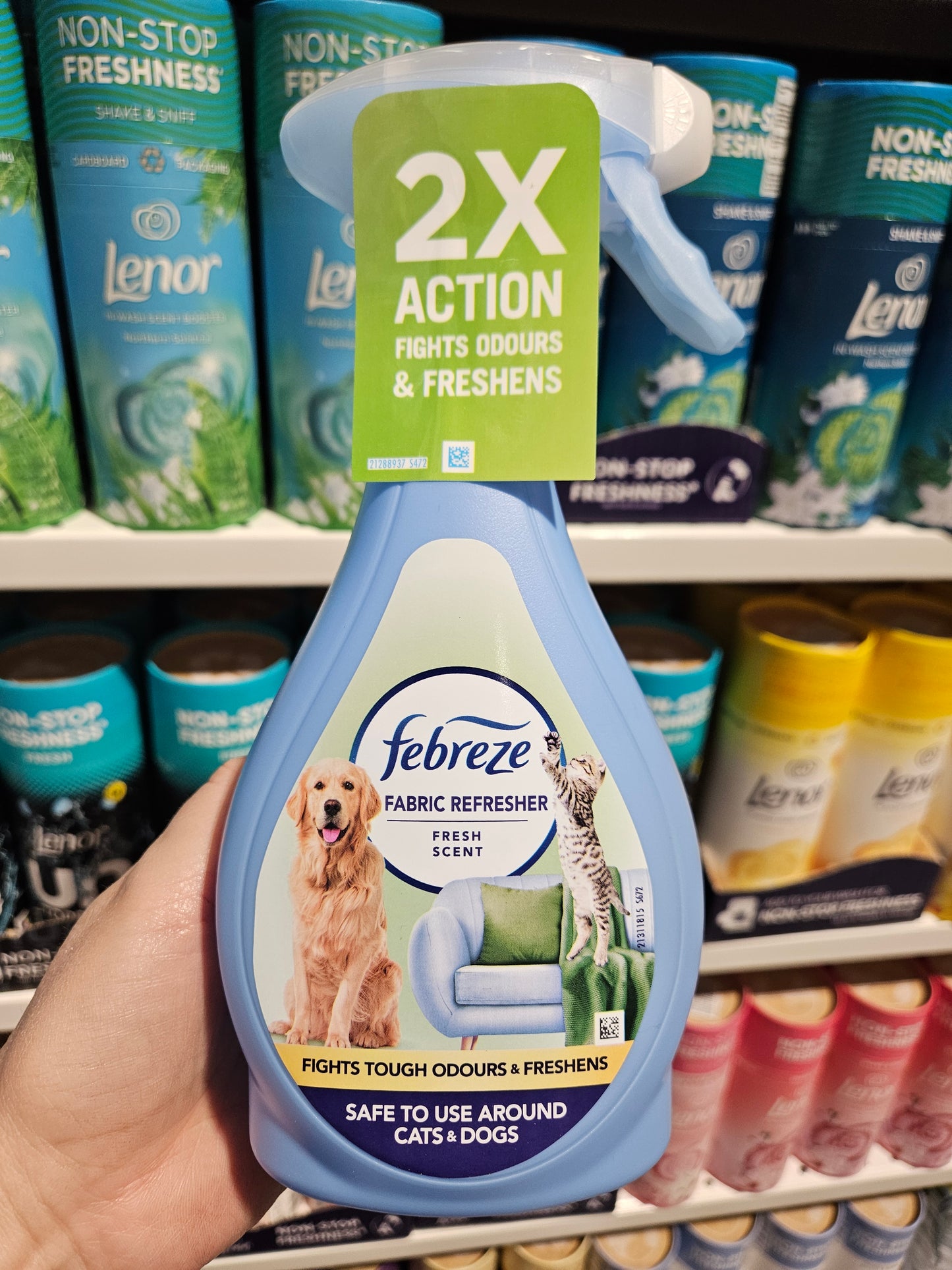 Febreze Fabric Refresher Pet Fresh 500ml