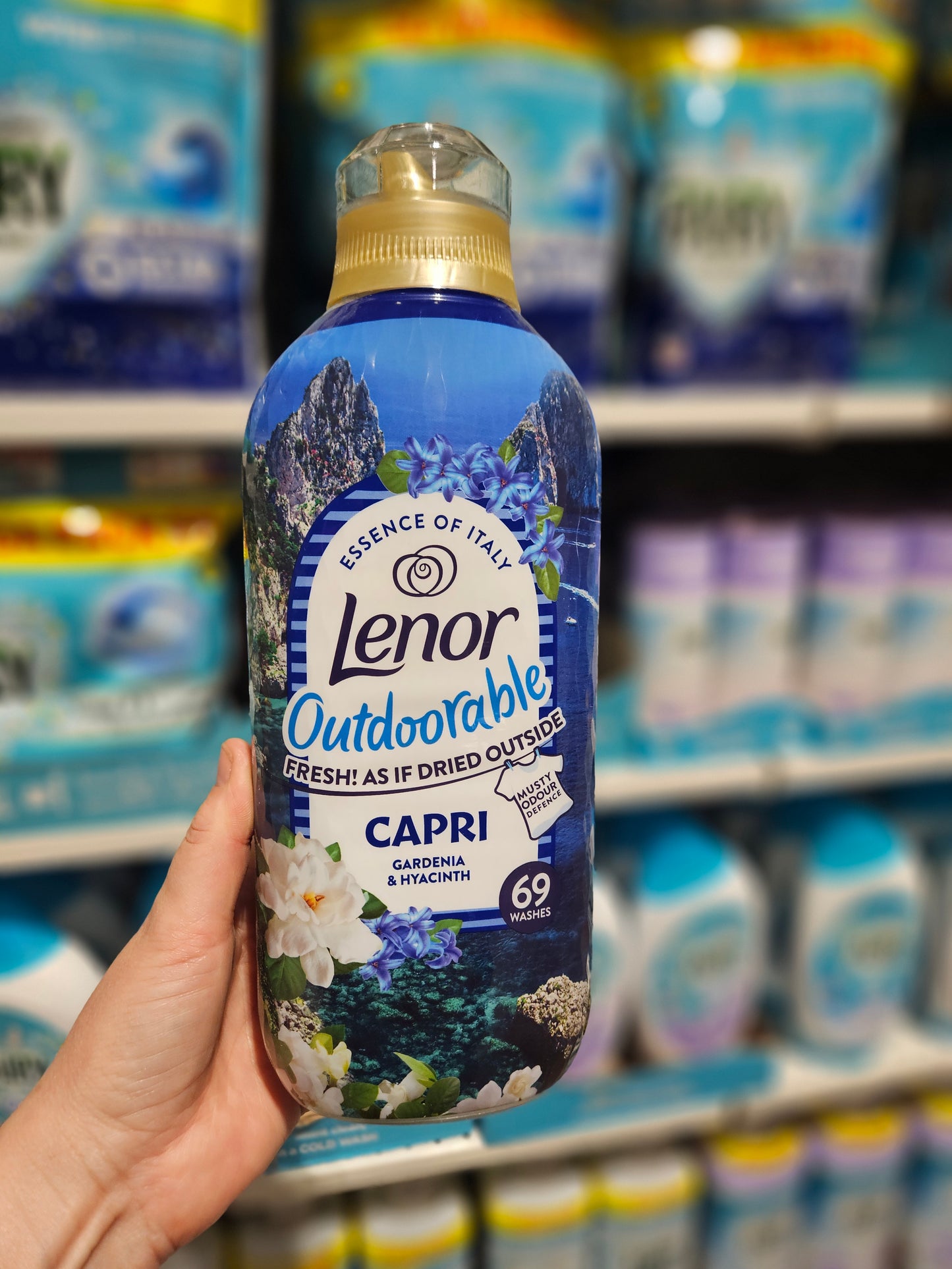Lenor Tøymykner Outdoorable Capri 69w 966ml