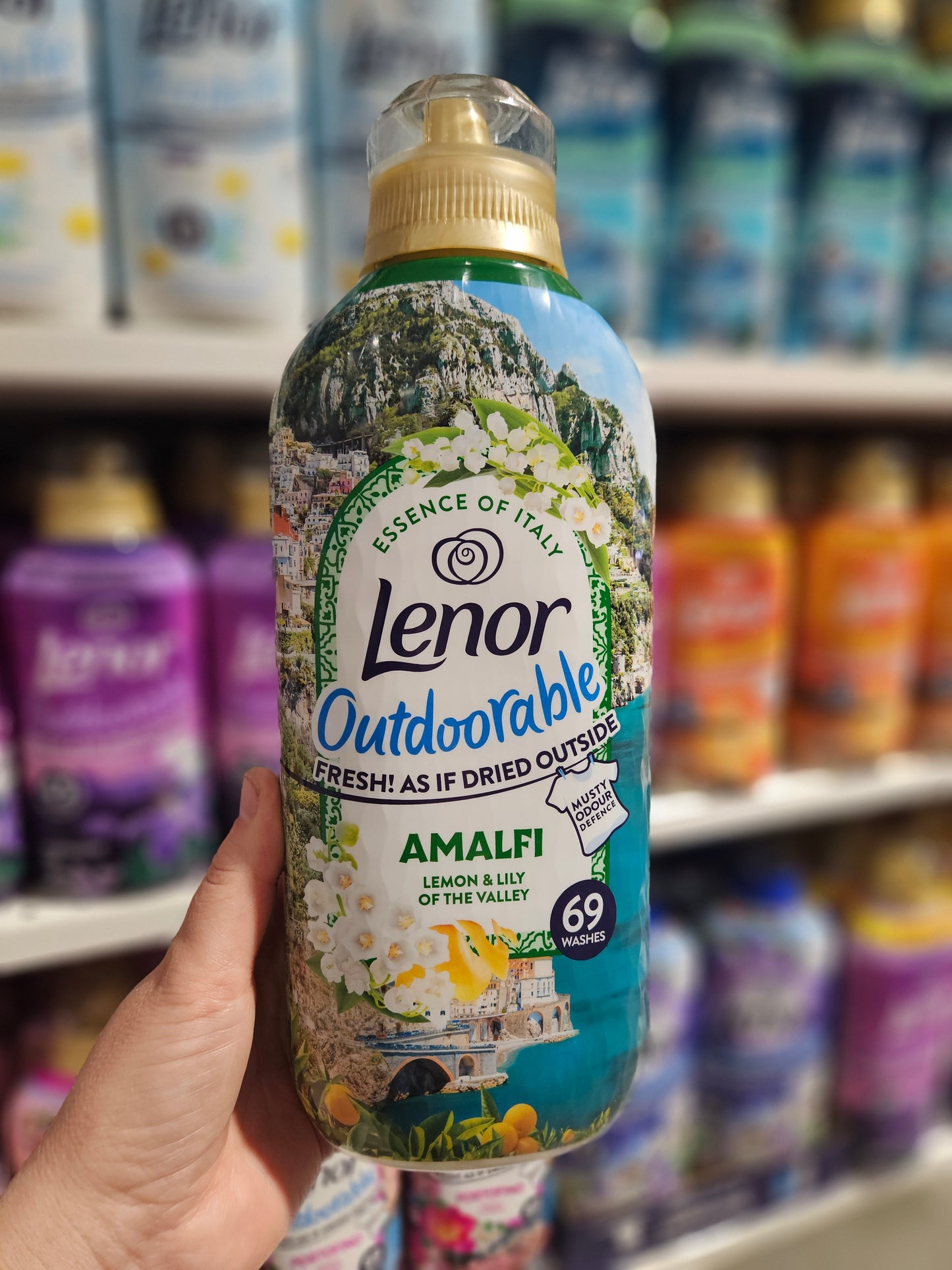 Lenor Tøymykner Outdoorable Amalfi 69w 966ml