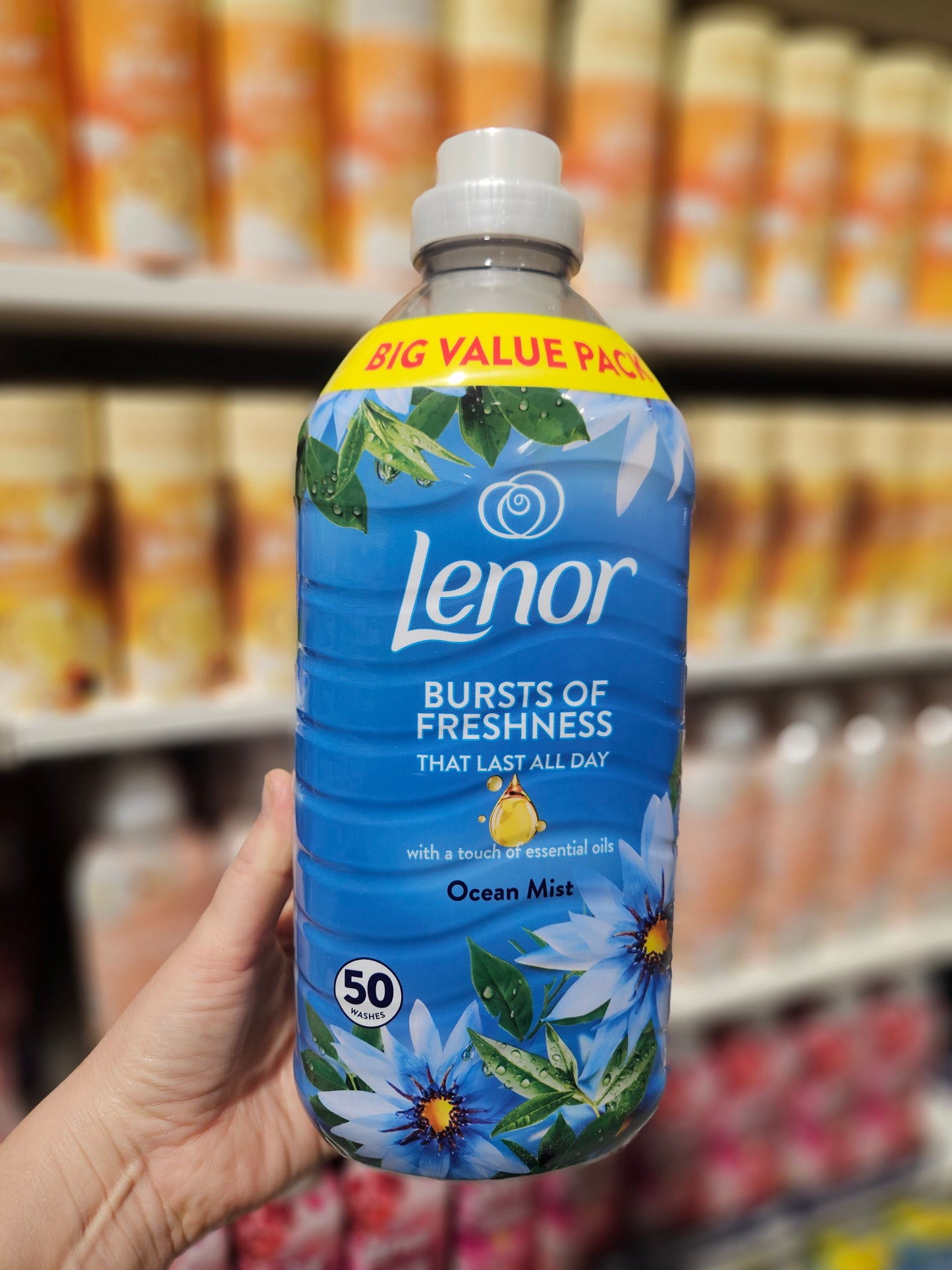 Lenor Fabric Softener Ocean Mist 50w 1.65L