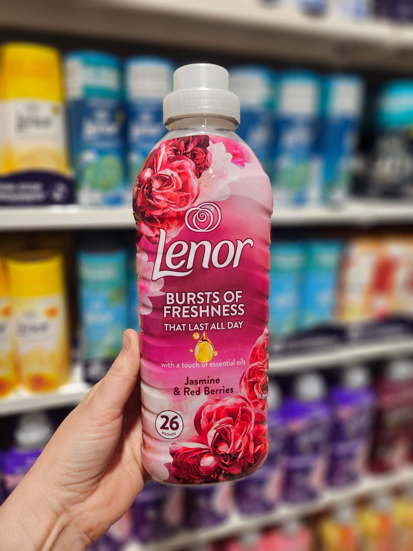 Lenor Fabric Softener Jasmine & Red Berries 26w 858ml