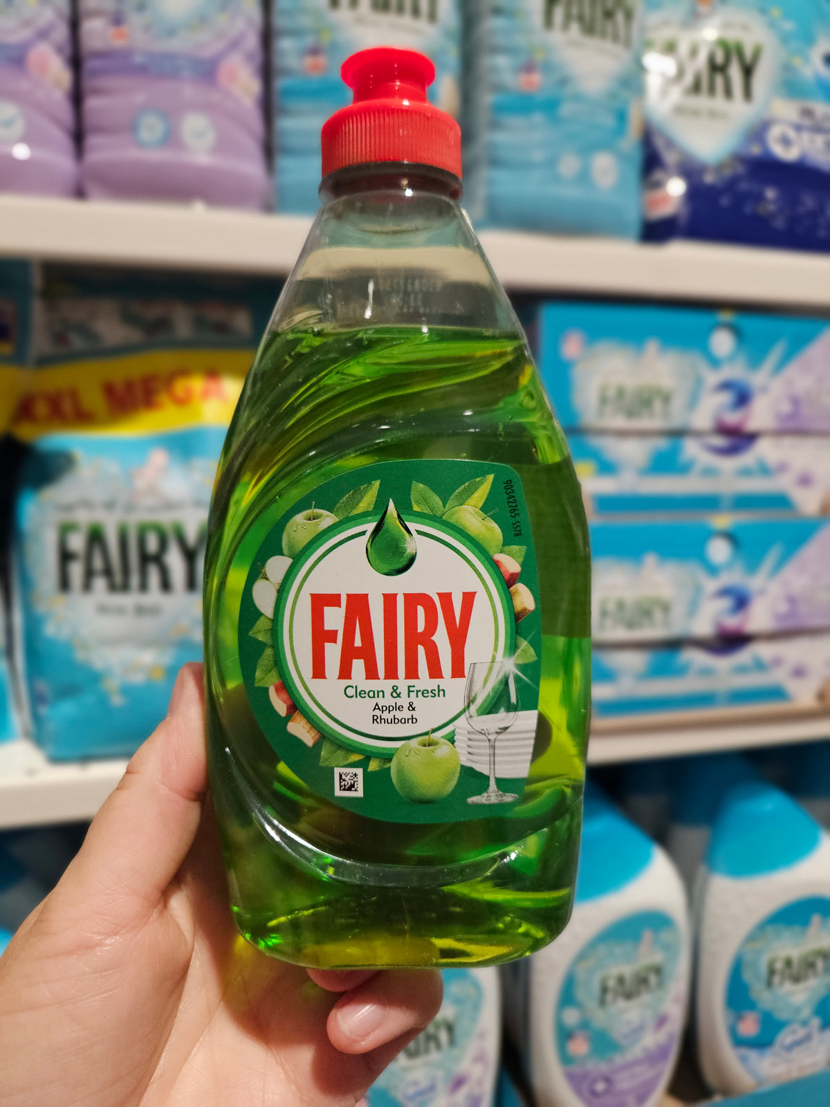 Fairy Clean & Fresh Dishwashing Liquid Apple & Rhubarb 320ml
