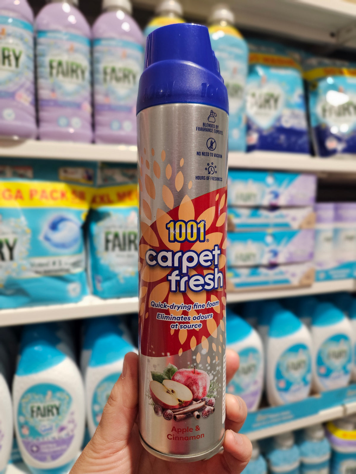 1001 Carpet Fresh Apple & Cinnamon 300ml